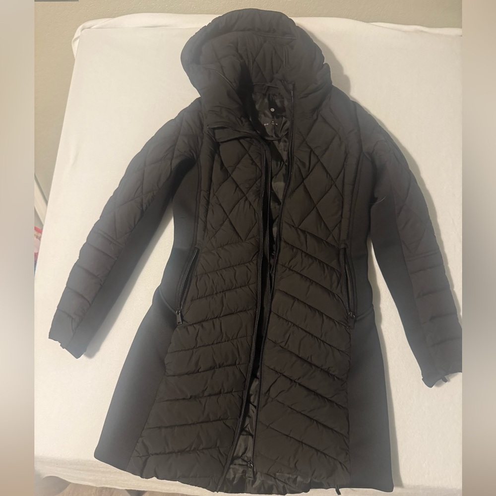 Bernardo Dark Quilted Hooded Puffer Jacket